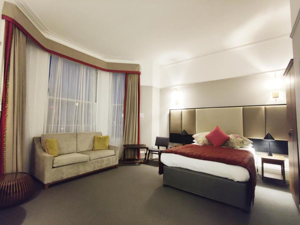מלון Blue Bells Hotel