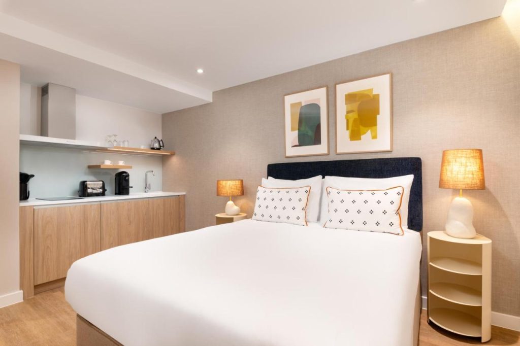 מלון The Lincoln Suites