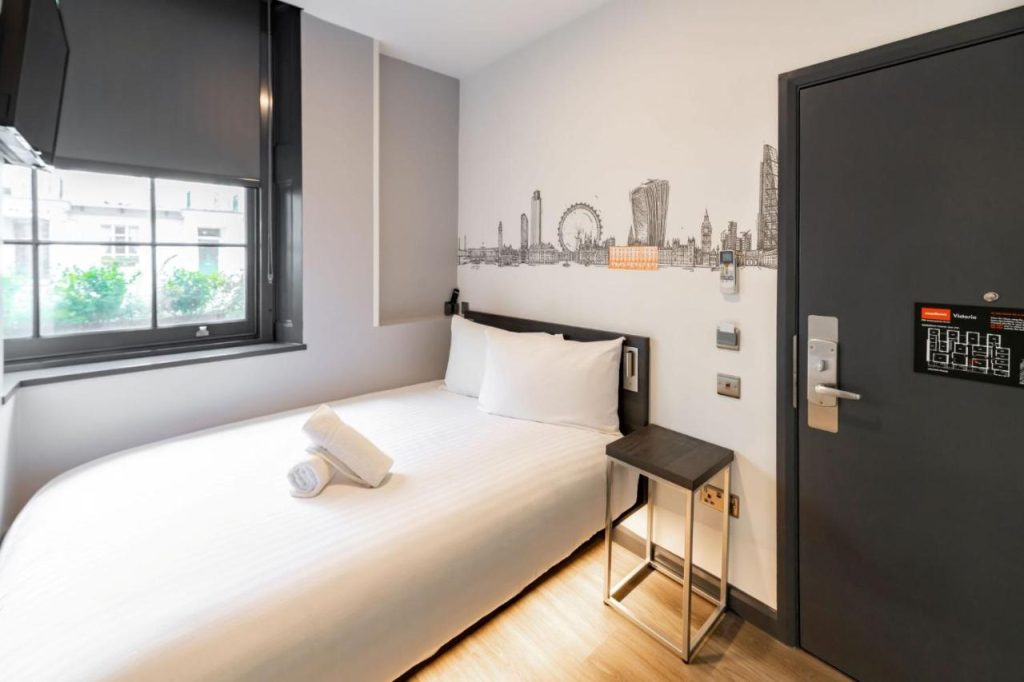 מלון easyHotel London Victoria