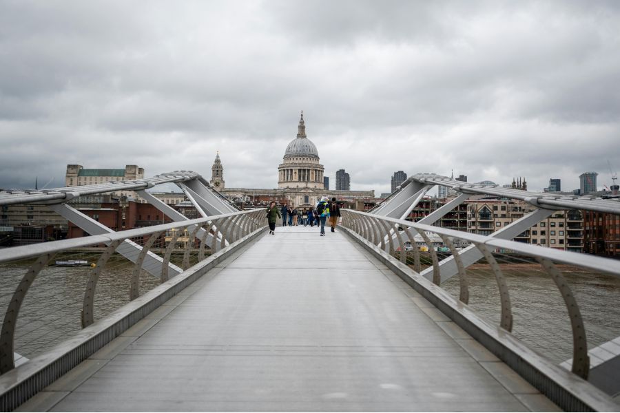 גשר המילניום בלונדון - איך להגיע, מה עושים בגשר וכל האטרקציות באזור